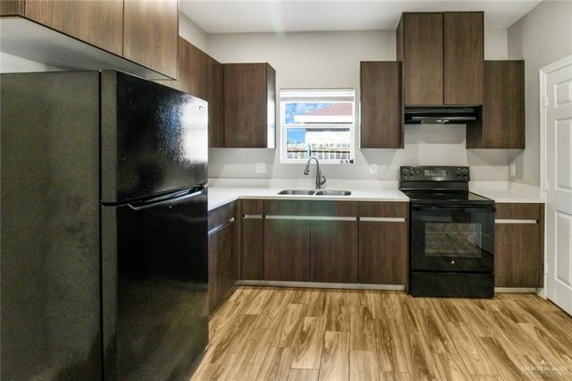 904 W Mahala Avenue 3, Mission, TX 78573