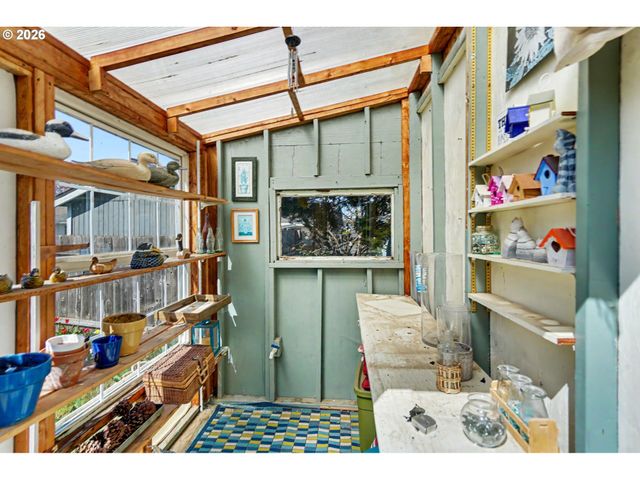 4739 CHARMALEE Ct, Salem, OR 97305