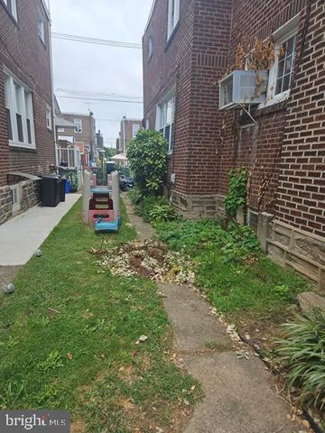 2305 RHAWN ST, Philadelphia, PA 19152