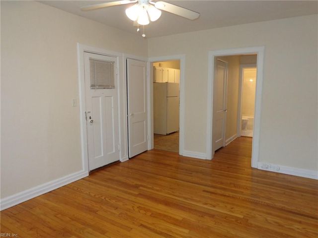 925 Brandon Ave Apt B2, Norfolk, VA 23517