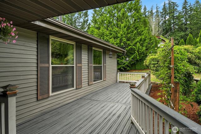 24520 SE 24th Street, Sammamish, WA 98075