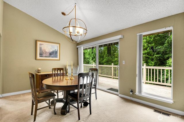 24520 SE 24th Street, Sammamish, WA 98075
