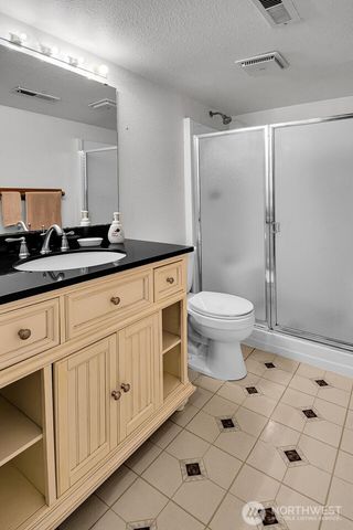 24520 SE 24th Street, Sammamish, WA 98075