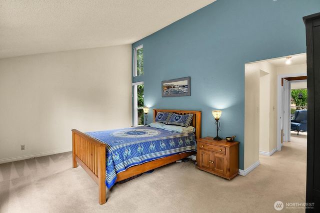 24520 SE 24th Street, Sammamish, WA 98075