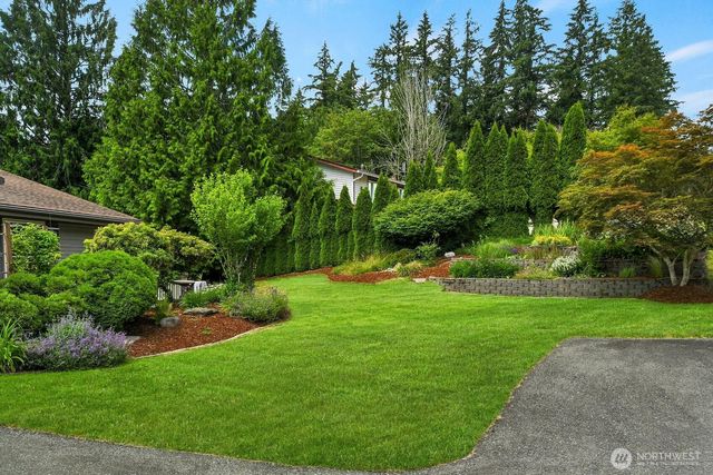 24520 SE 24th Street, Sammamish, WA 98075