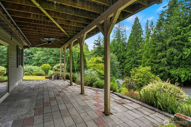 24520 SE 24th Street, Sammamish, WA 98075