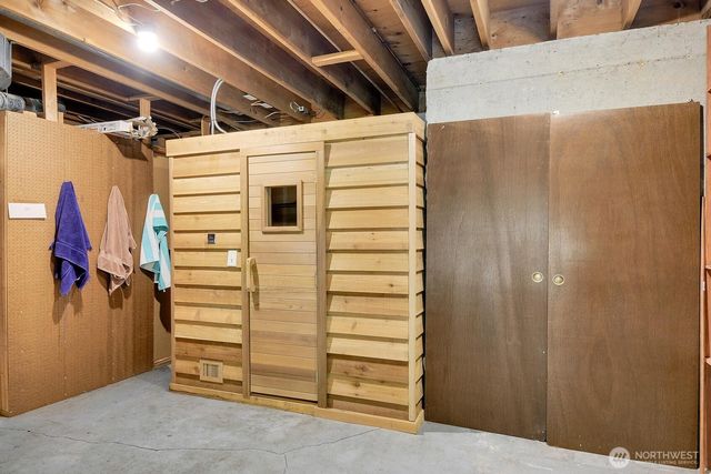 24520 SE 24th Street, Sammamish, WA 98075