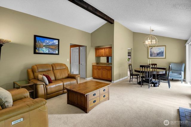 24520 SE 24th Street, Sammamish, WA 98075