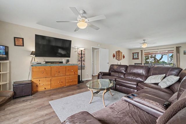 9540 Almond Dr, Valley Springs, CA 95252