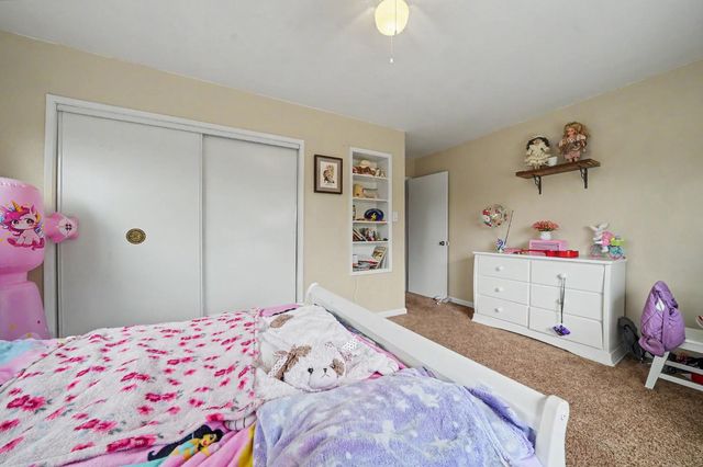 9540 Almond Dr, Valley Springs, CA 95252
