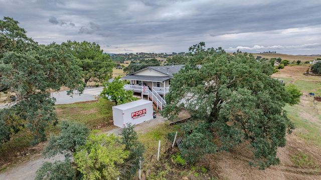 9540 Almond Dr, Valley Springs, CA 95252