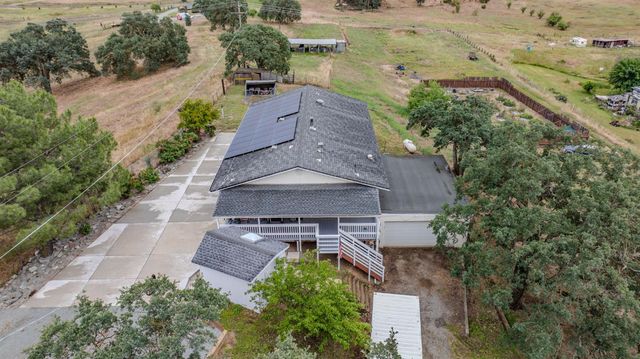 9540 Almond Dr, Valley Springs, CA 95252