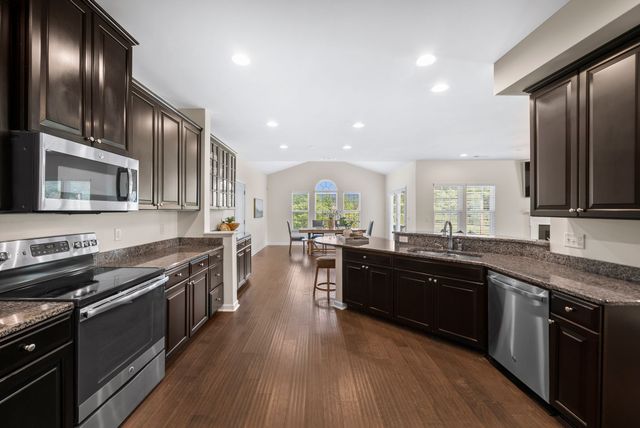 217 Coffenbury Ct, Franklin, TN 37064