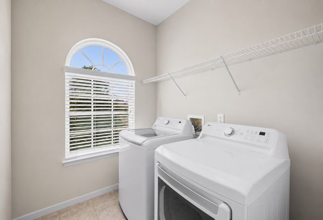 217 Coffenbury Ct, Franklin, TN 37064