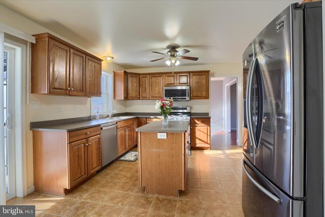 144 MILKY WAY, Shippensburg, PA 17257