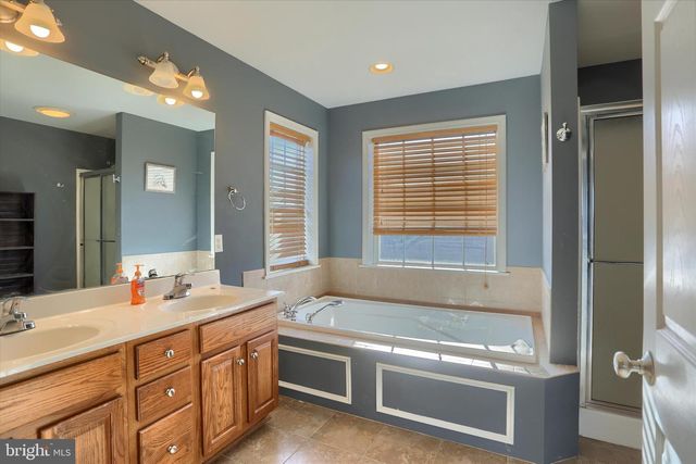 144 MILKY WAY, Shippensburg, PA 17257