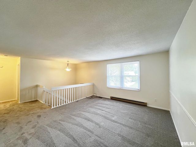 4327 W ANDOVER Drive, Peoria, IL 61615