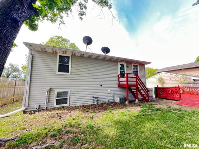 4327 W ANDOVER Drive, Peoria, IL 61615