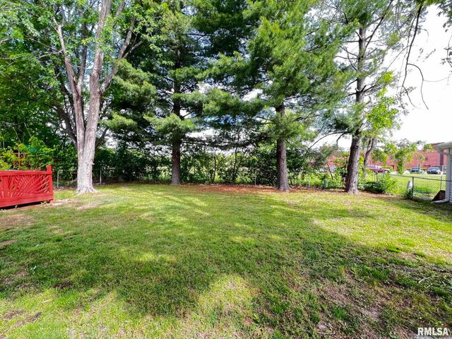 4327 W ANDOVER Drive, Peoria, IL 61615