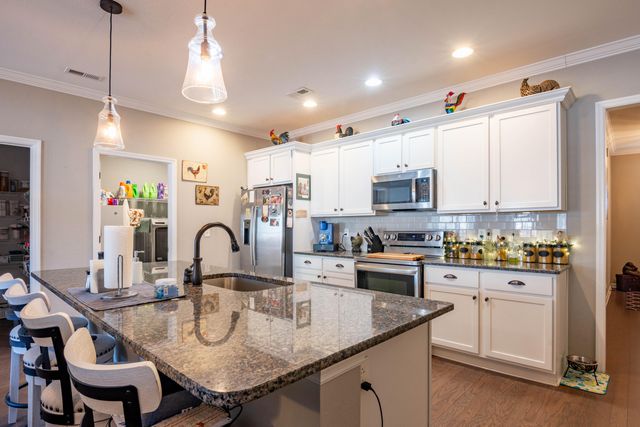 1975 NE Little Pond Road NE, Cleveland, TN 37323