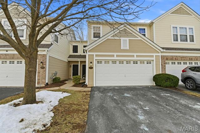 904 Kingston Terrace Court, St Charles, MO 63301