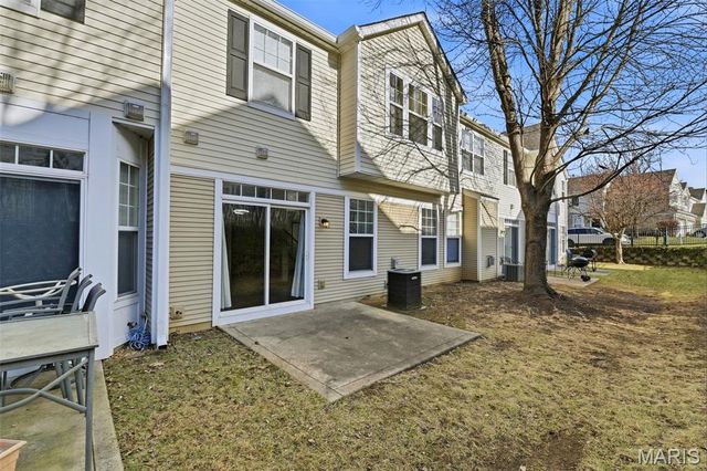 904 Kingston Terrace Court, St Charles, MO 63301