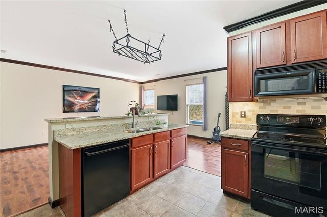 904 Kingston Terrace Court, St Charles, MO 63301