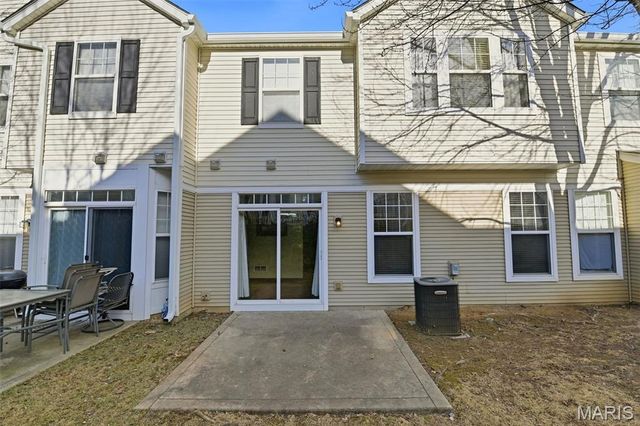 904 Kingston Terrace Court, St Charles, MO 63301