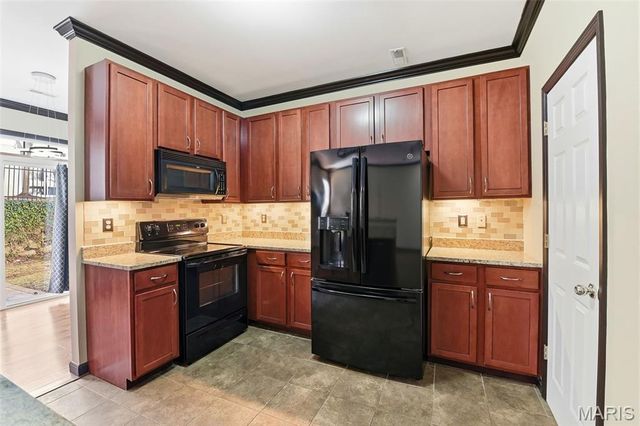 904 Kingston Terrace Court, St Charles, MO 63301