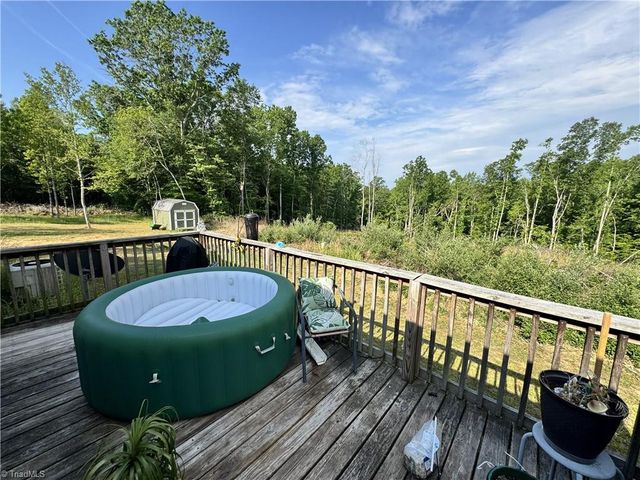 3673 NC Highway 66, Westfield, NC 27053