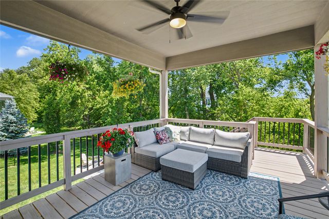 16306 Northpark Drive, Urbandale, IA 50323