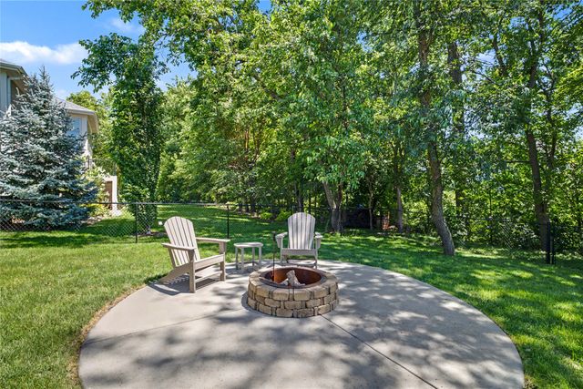16306 Northpark Drive, Urbandale, IA 50323