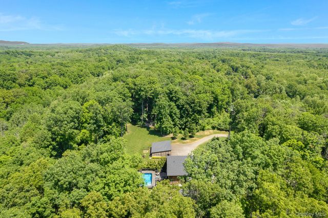 62 Flower Road, Hopewell Junction, NY 12533