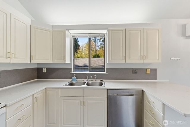 80 NE Brook Place, Tahuya, WA 98588