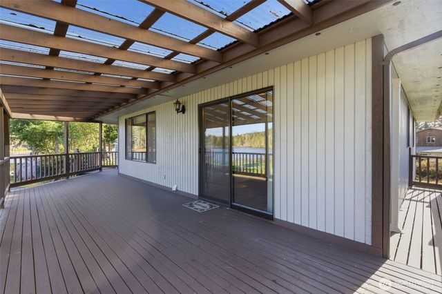 80 NE Brook Place, Tahuya, WA 98588