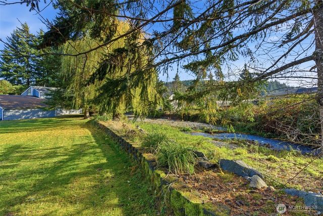 80 NE Brook Place, Tahuya, WA 98588