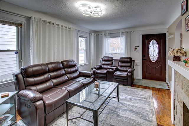 4931 W 14th Street, Old Brooklyn, OH 44109