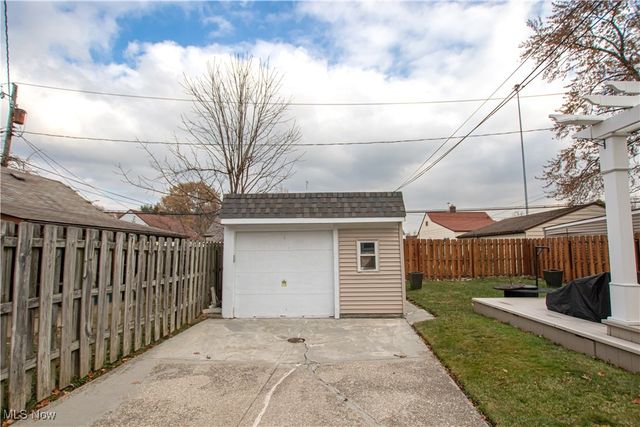 4931 W 14th Street, Old Brooklyn, OH 44109