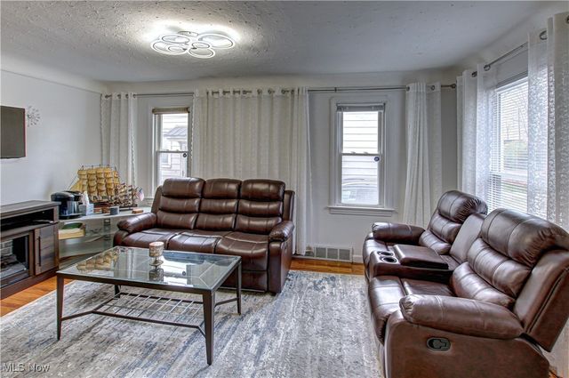 4931 W 14th Street, Old Brooklyn, OH 44109