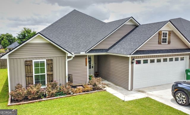2039 Meadow Cove Drive, Valdosta, GA 31605