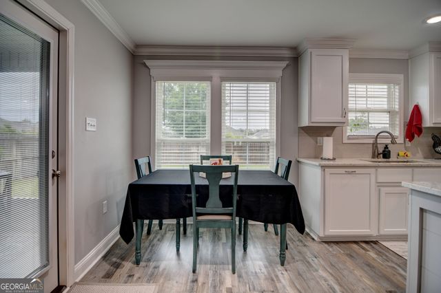 2039 Meadow Cove Drive, Valdosta, GA 31605