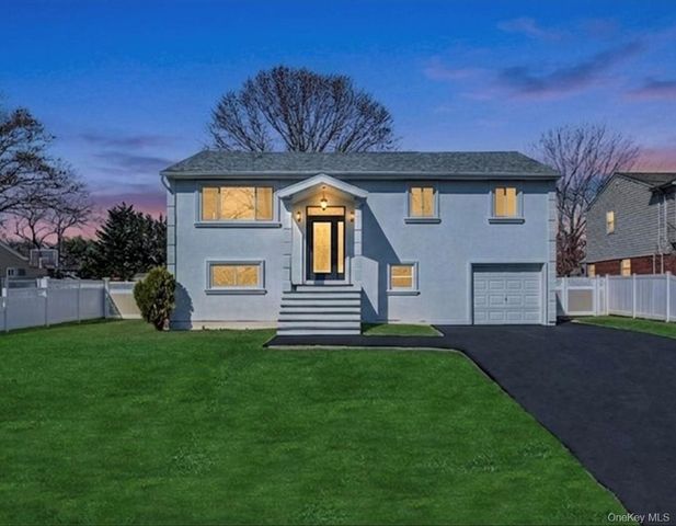 116 Southern Boulevard, Hauppauge, NY 11788