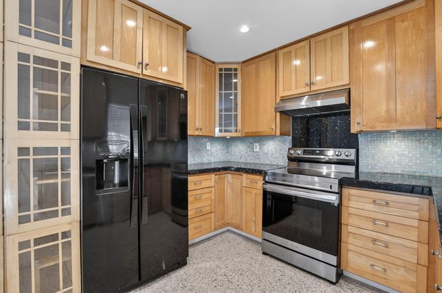 456 NE 28th Terrace, Boca Raton, FL 33431