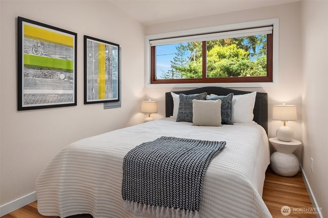 15634 SE 8th Street, Bellevue, WA 98008