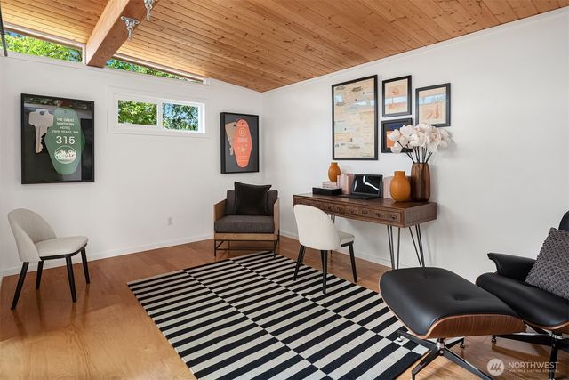 15634 SE 8th Street, Bellevue, WA 98008