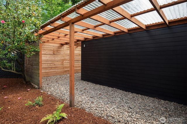 15634 SE 8th Street, Bellevue, WA 98008