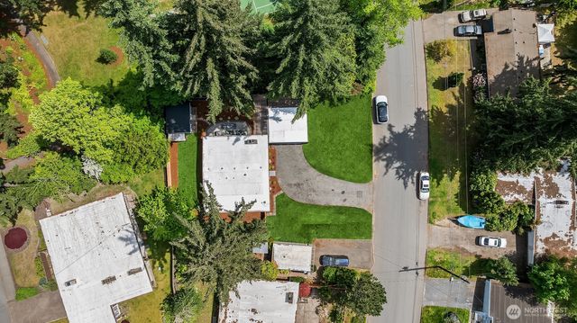 15634 SE 8th Street, Bellevue, WA 98008