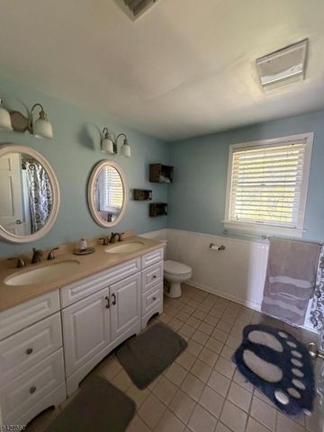 140 John Ringo Rd, East Amwell Twp., NJ 08551
