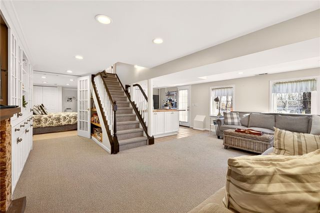 153 Selborne Chase, Perinton, NY 14450