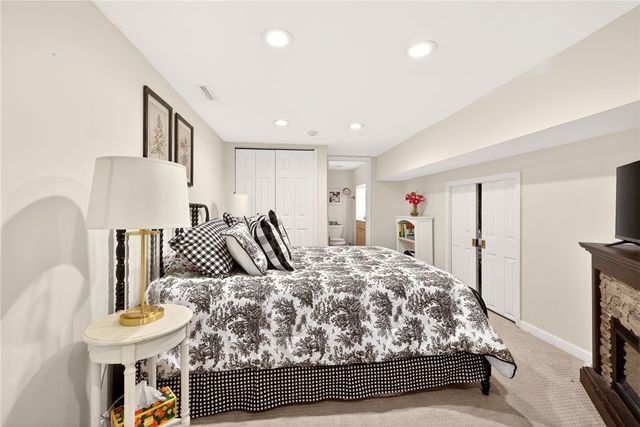 153 Selborne Chase, Perinton, NY 14450